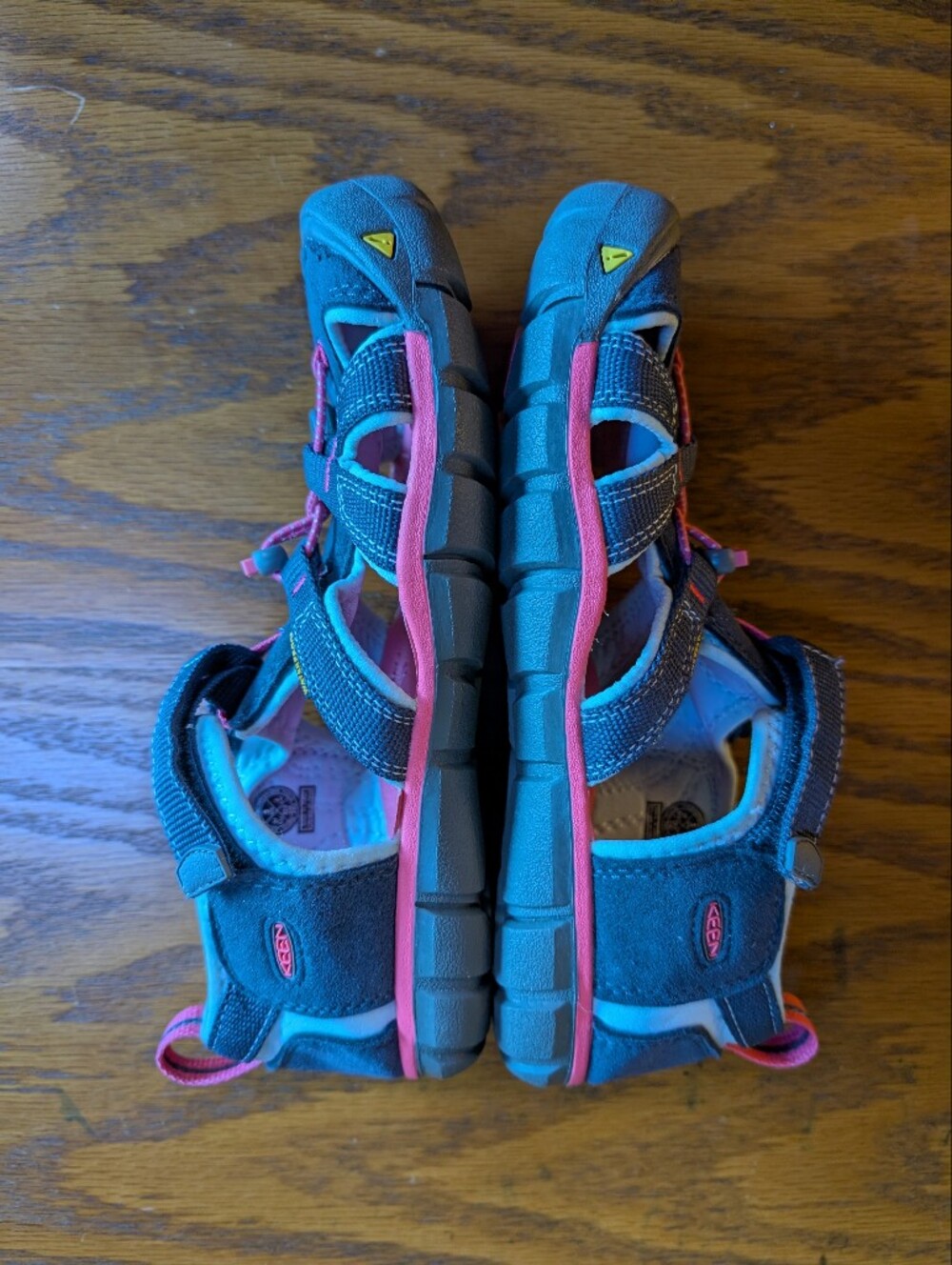 KEEN Big Kids Seacamp II CNX Teal and Pink Closed-Toe Sandals 5 - Picture 6 of 6